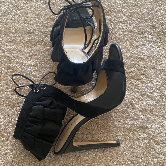 Black high heels. Worn 1 time. Excellent condition. Well made from Italy. - Picture 4 of 6